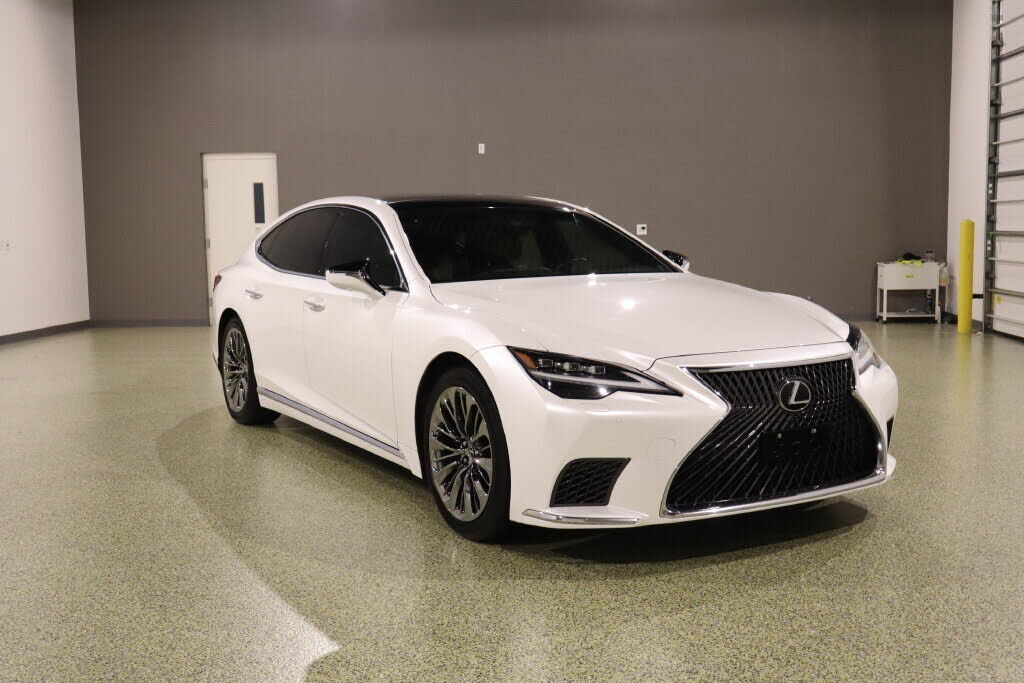 2022 LEXUS LS