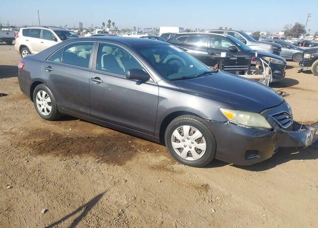 2010 TOYOTA Camry