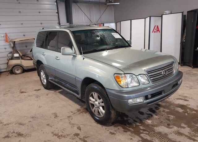 2004 LEXUS LX