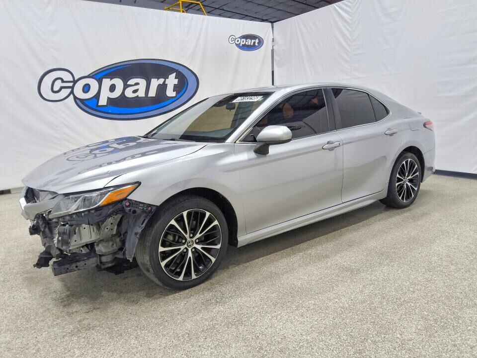 2018 TOYOTA Camry