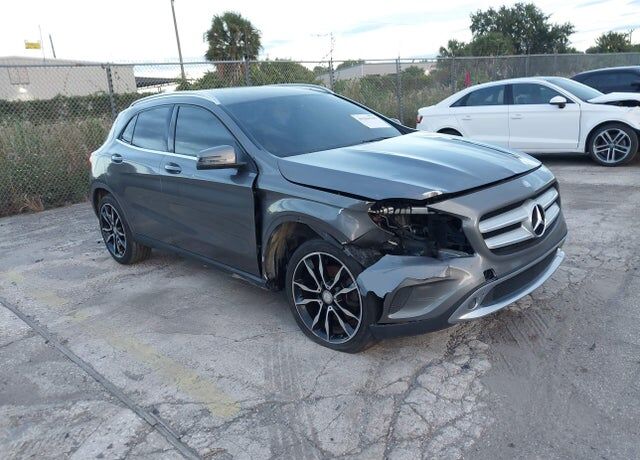 2017 MERCEDES-BENZ GLA-Class