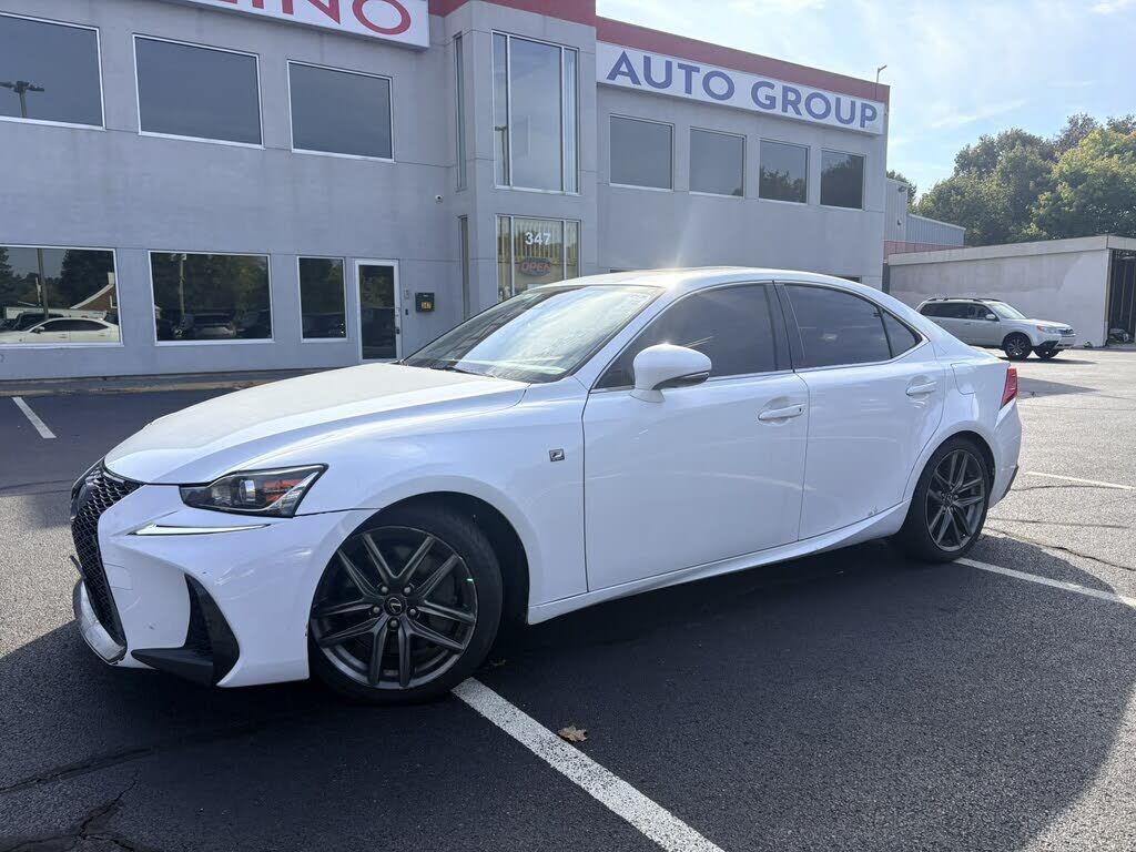 2018 LEXUS IS