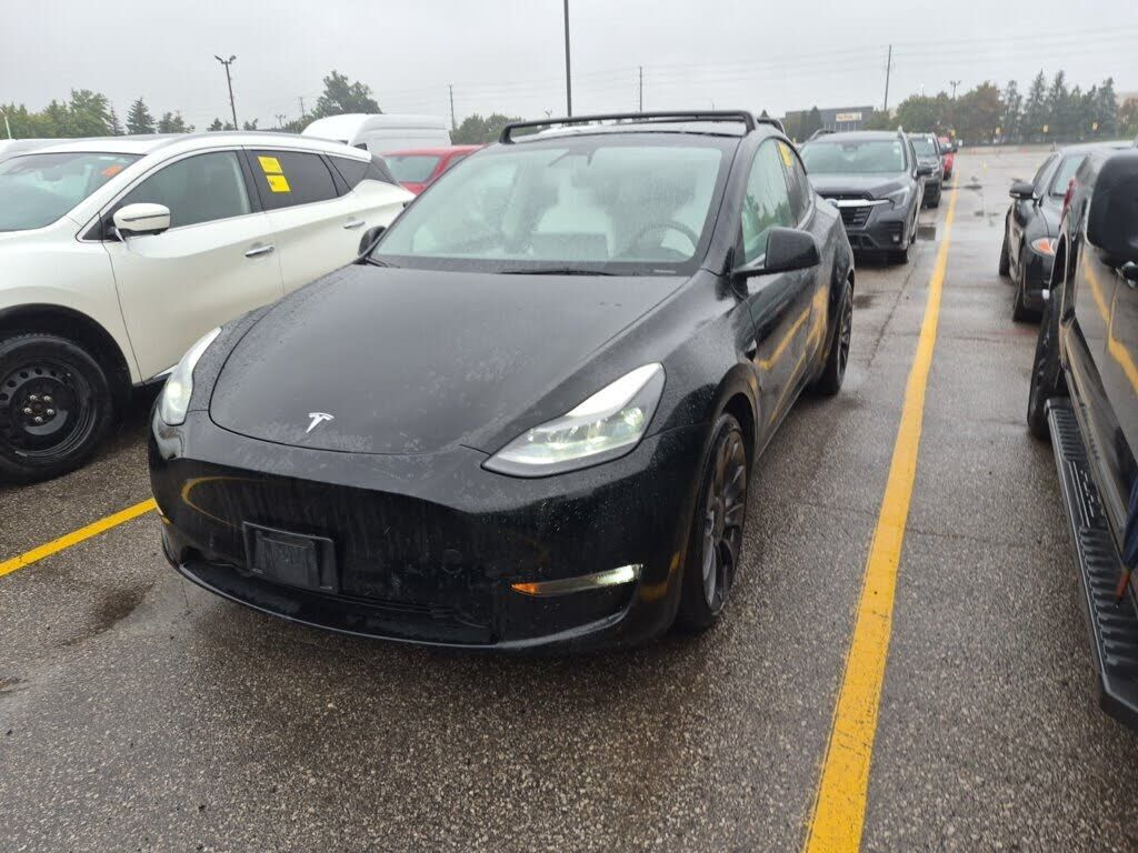 2022 TESLA Model Y