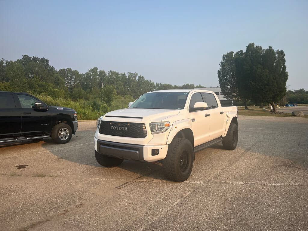 2018 TOYOTA Tundra