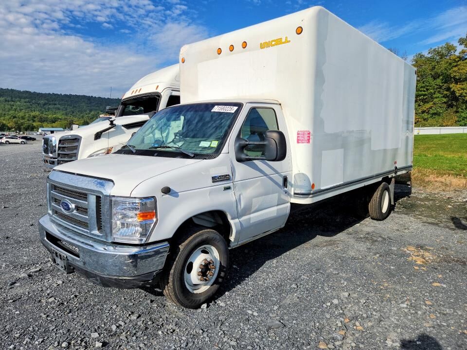 2019 FORD E-450
