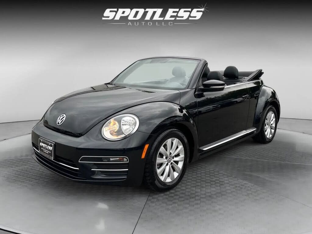 2018 VOLKSWAGEN Beetle