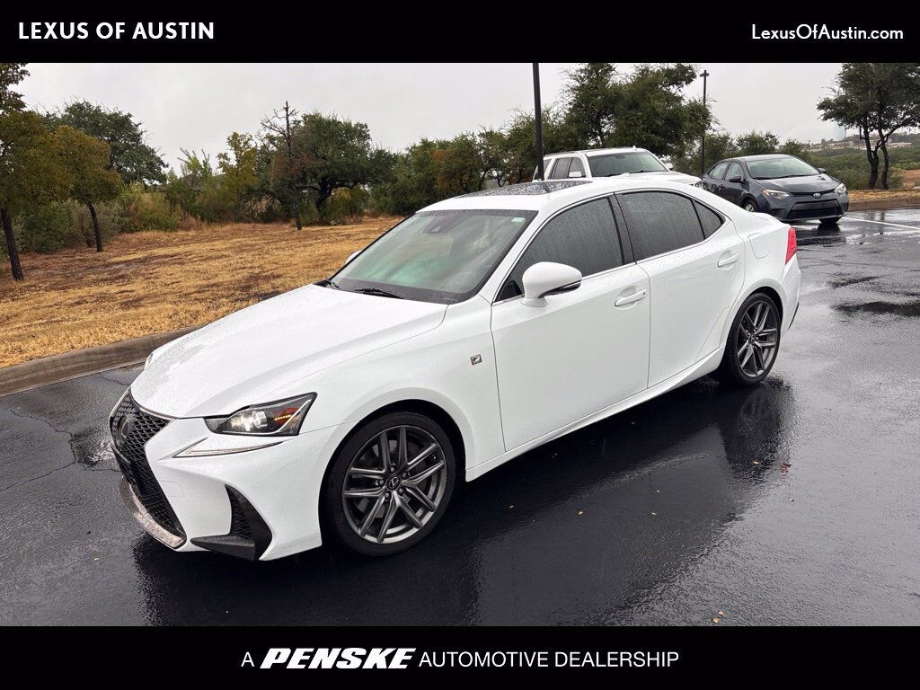 2017 LEXUS IS
