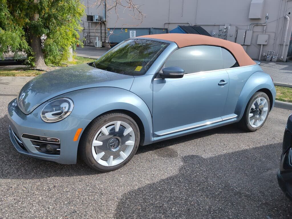 2019 VOLKSWAGEN Beetle