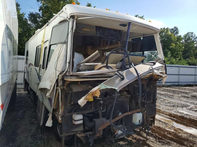 1999 WORKHORSE 1 Ton Nominal