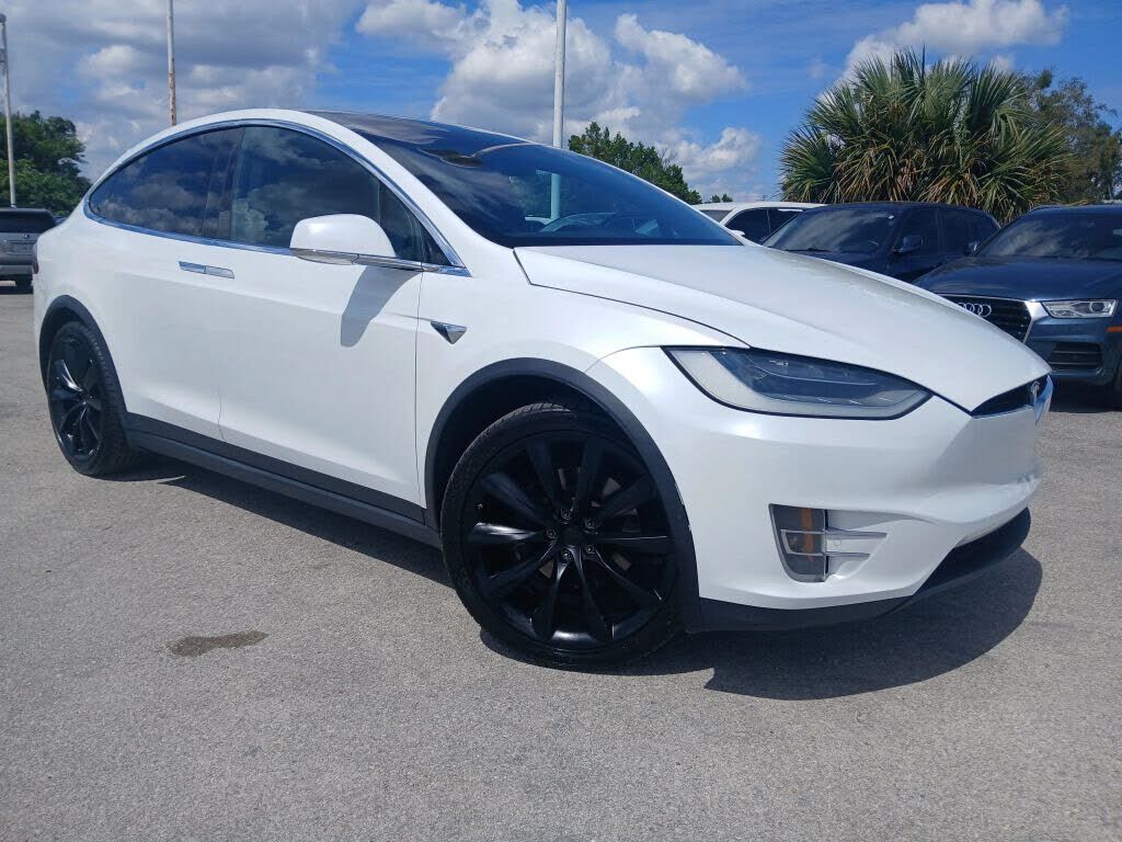 2019 TESLA Model X