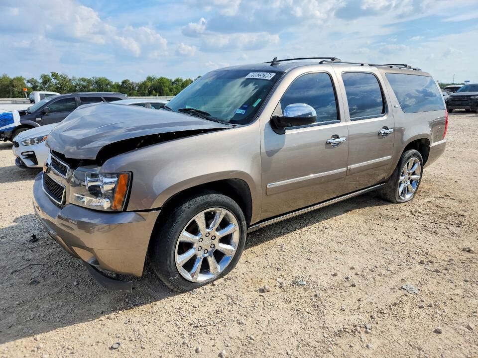 2014 CHEVROLET Suburban