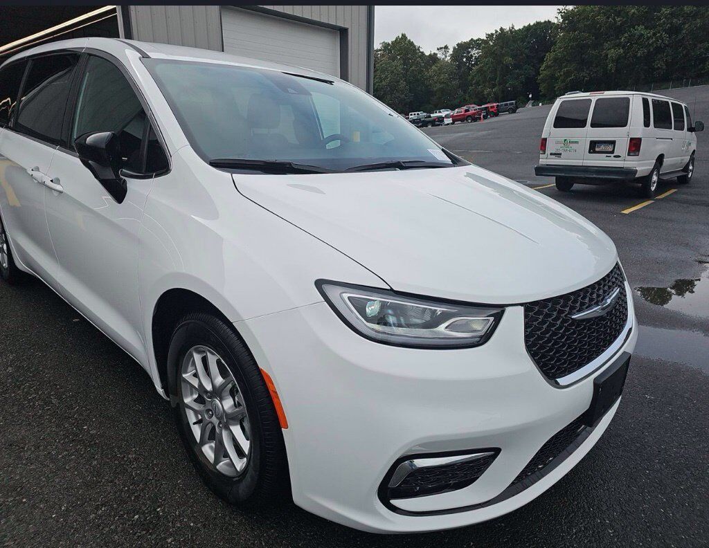 2026 CHRYSLER Pacifica