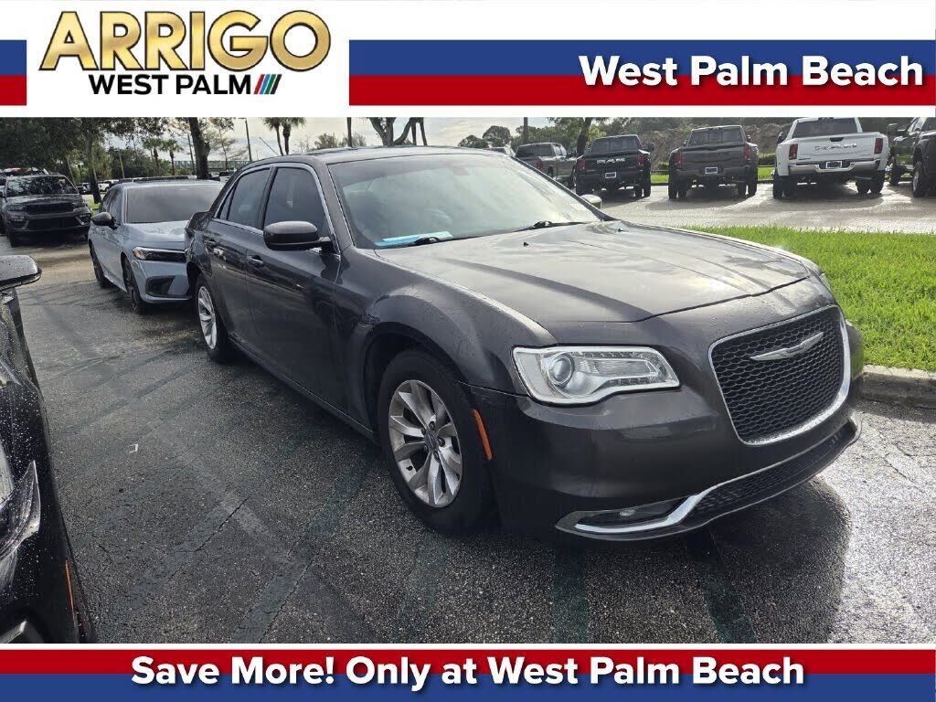 2016 CHRYSLER 300