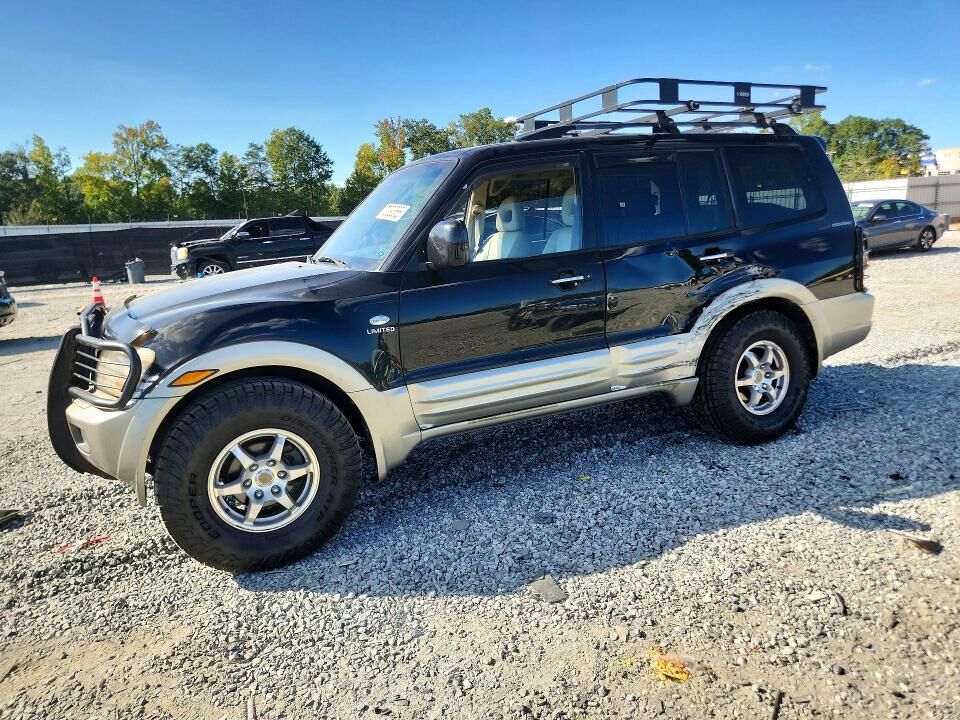 2002 MITSUBISHI Montero