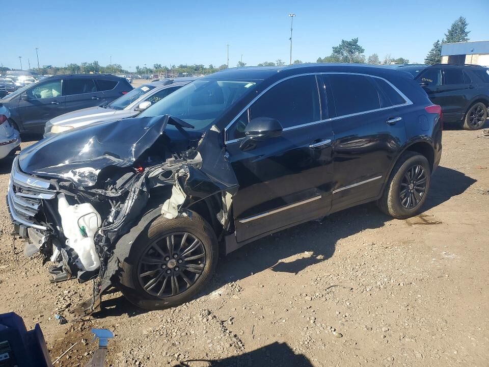 2017 CADILLAC XT5