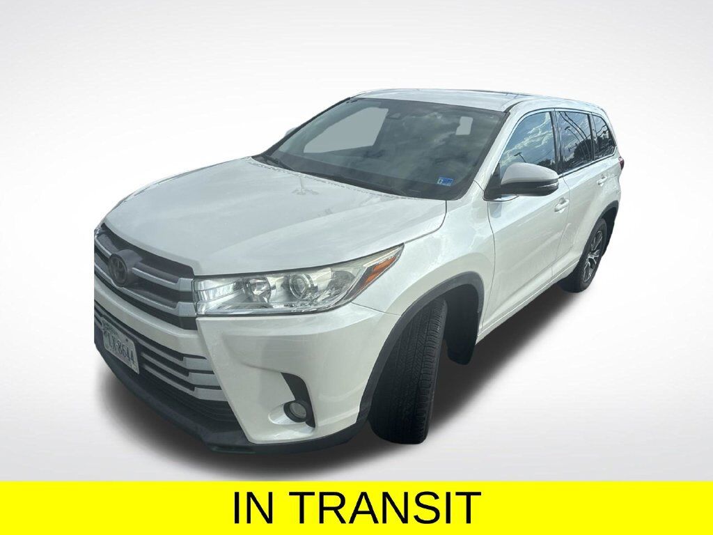 2018 TOYOTA Highlander