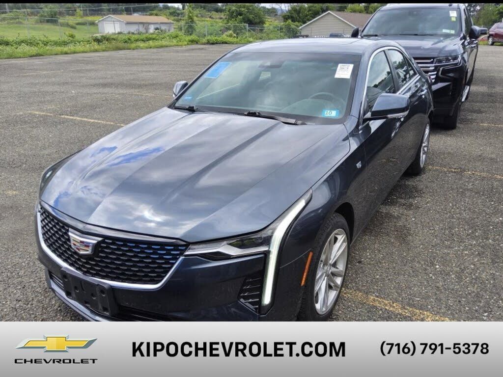2022 CADILLAC CT4
