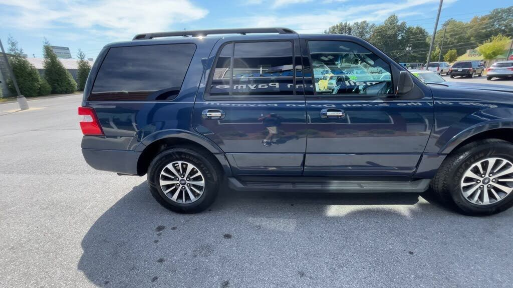 2017 FORD Expedition