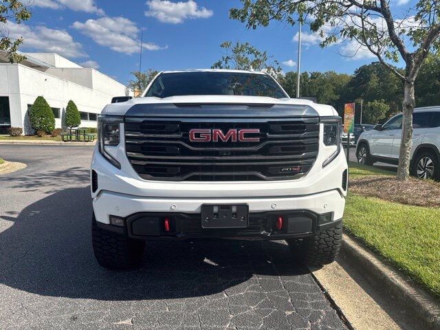 2024 GMC Sierra