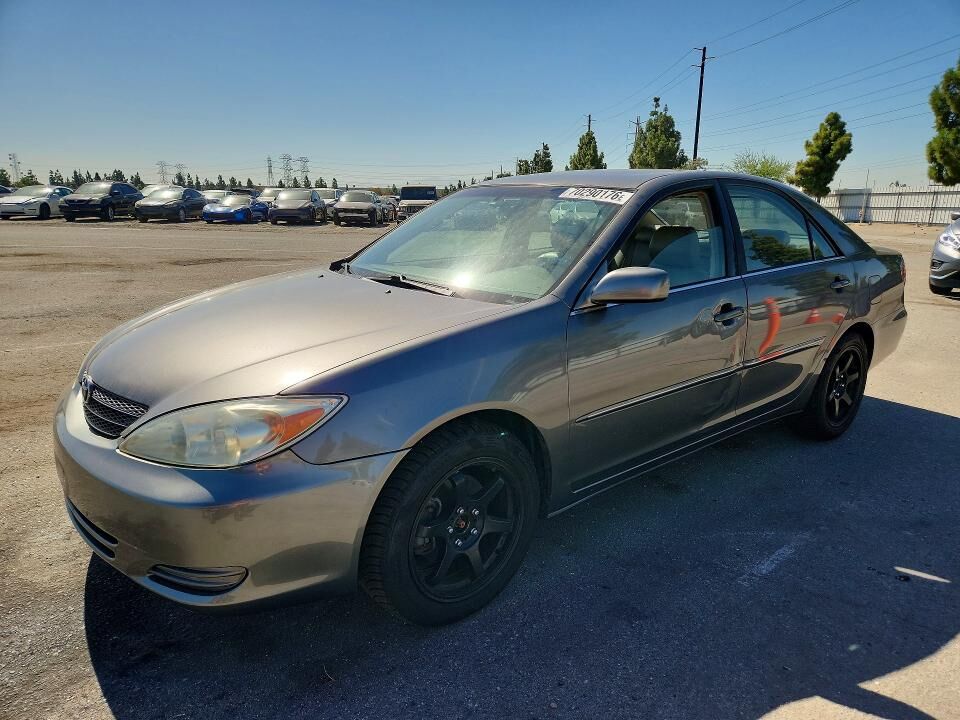 2002 TOYOTA Camry
