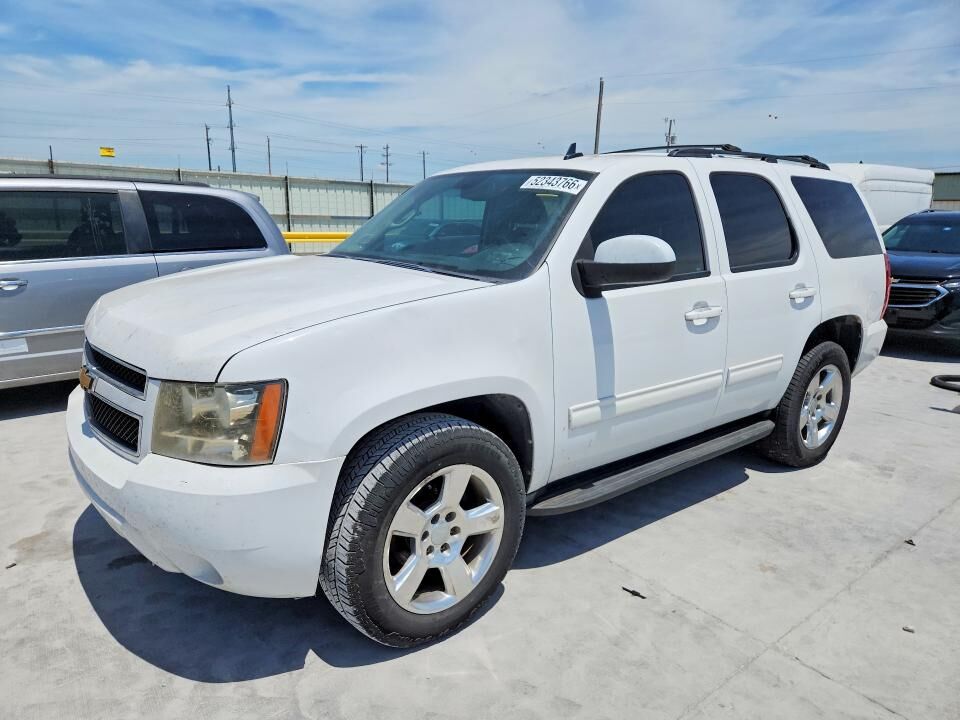 2011 CHEVROLET Tahoe