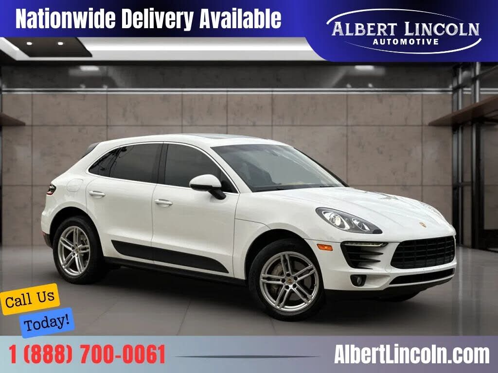 2016 PORSCHE Macan