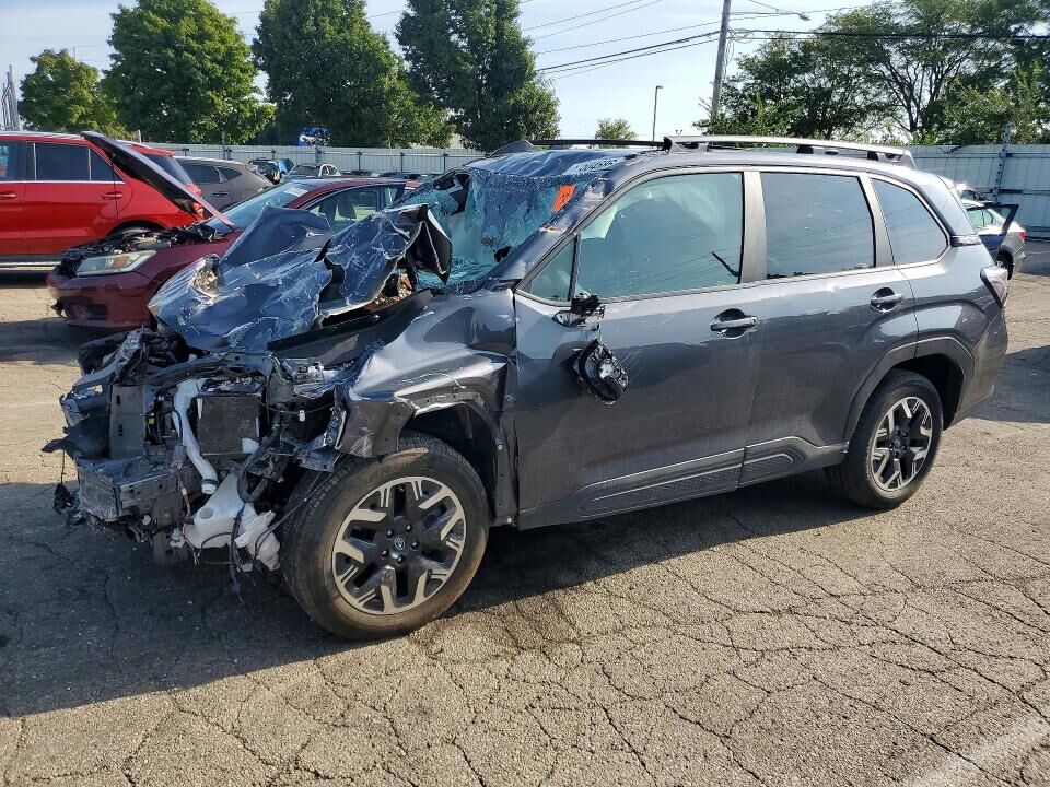 2025 SUBARU Forester