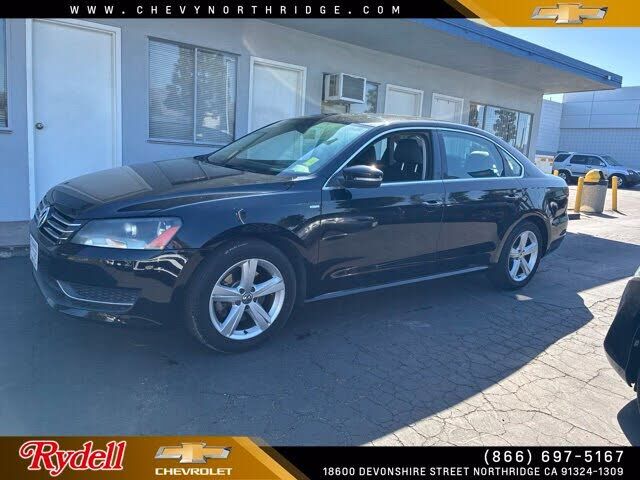 2014 VOLKSWAGEN Passat