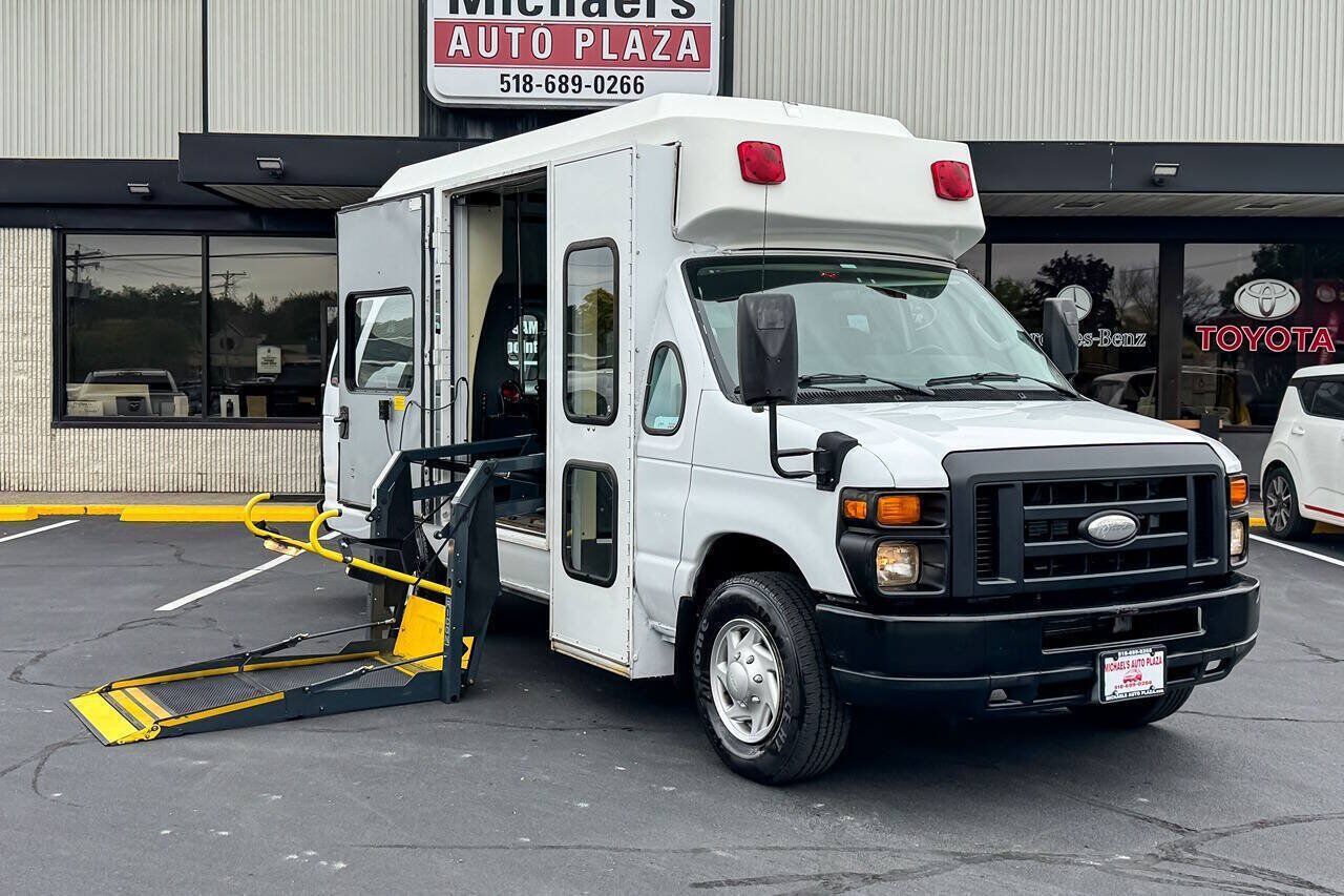 2014 FORD E-350