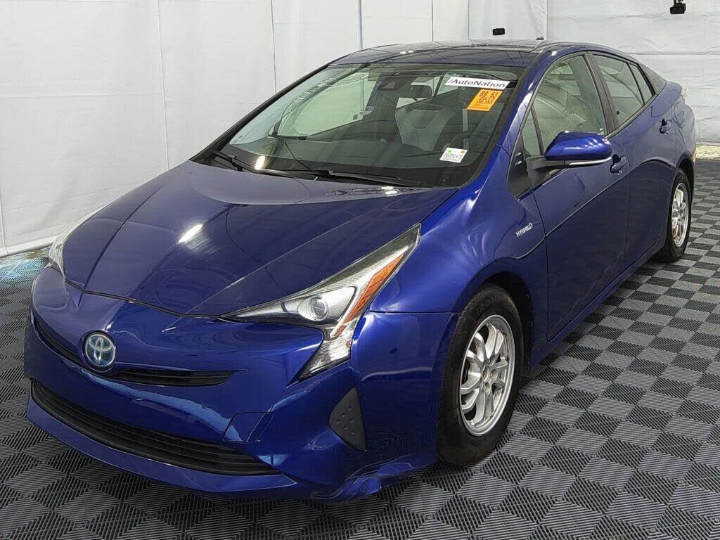 2017 TOYOTA PRIUS