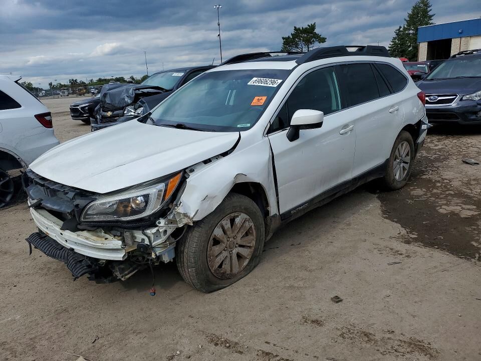 2015 SUBARU Outback