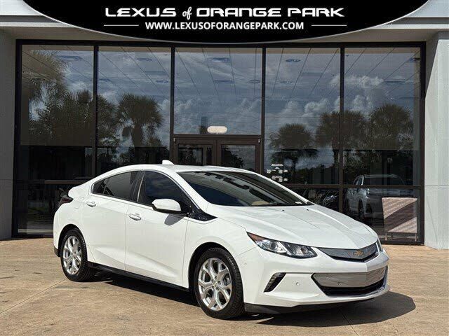 2018 CHEVROLET Volt