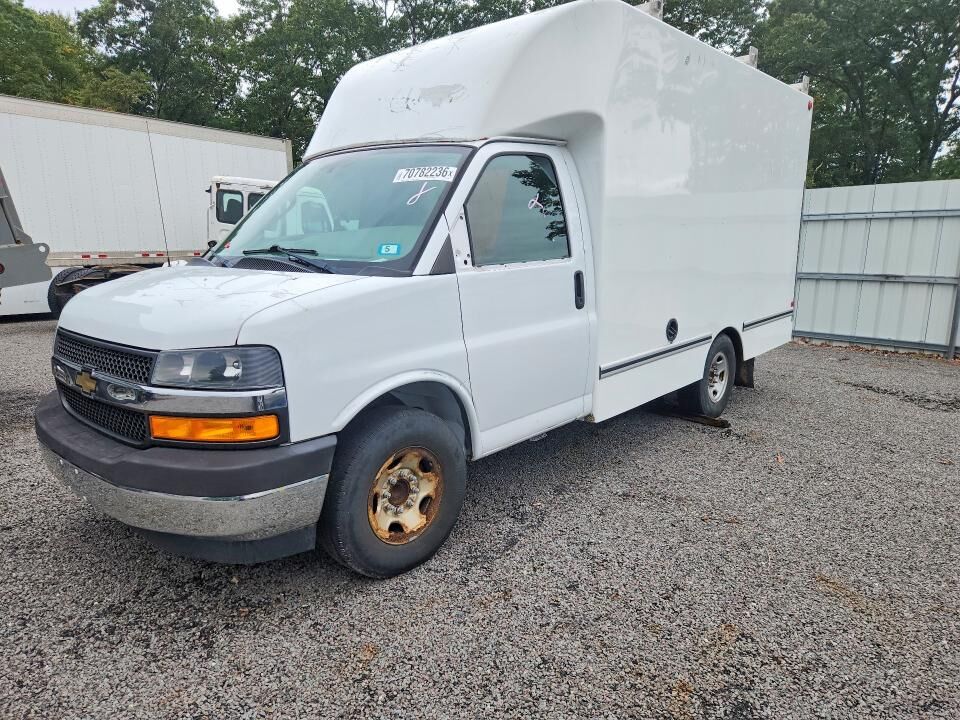 2019 CHEVROLET Express