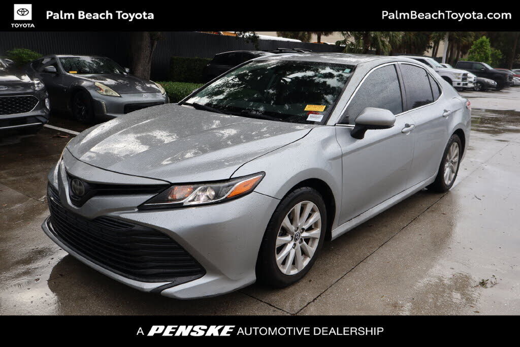 2019 TOYOTA Camry