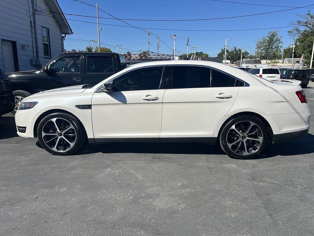 2015 FORD Taurus