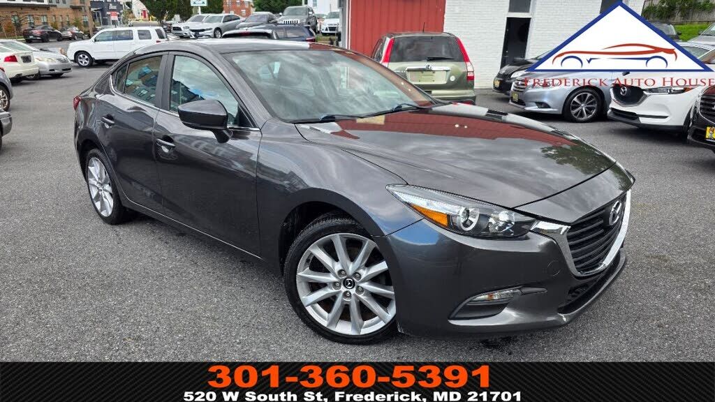 2017 MAZDA Mazda3