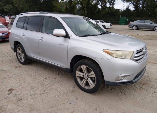 2011 TOYOTA Highlander