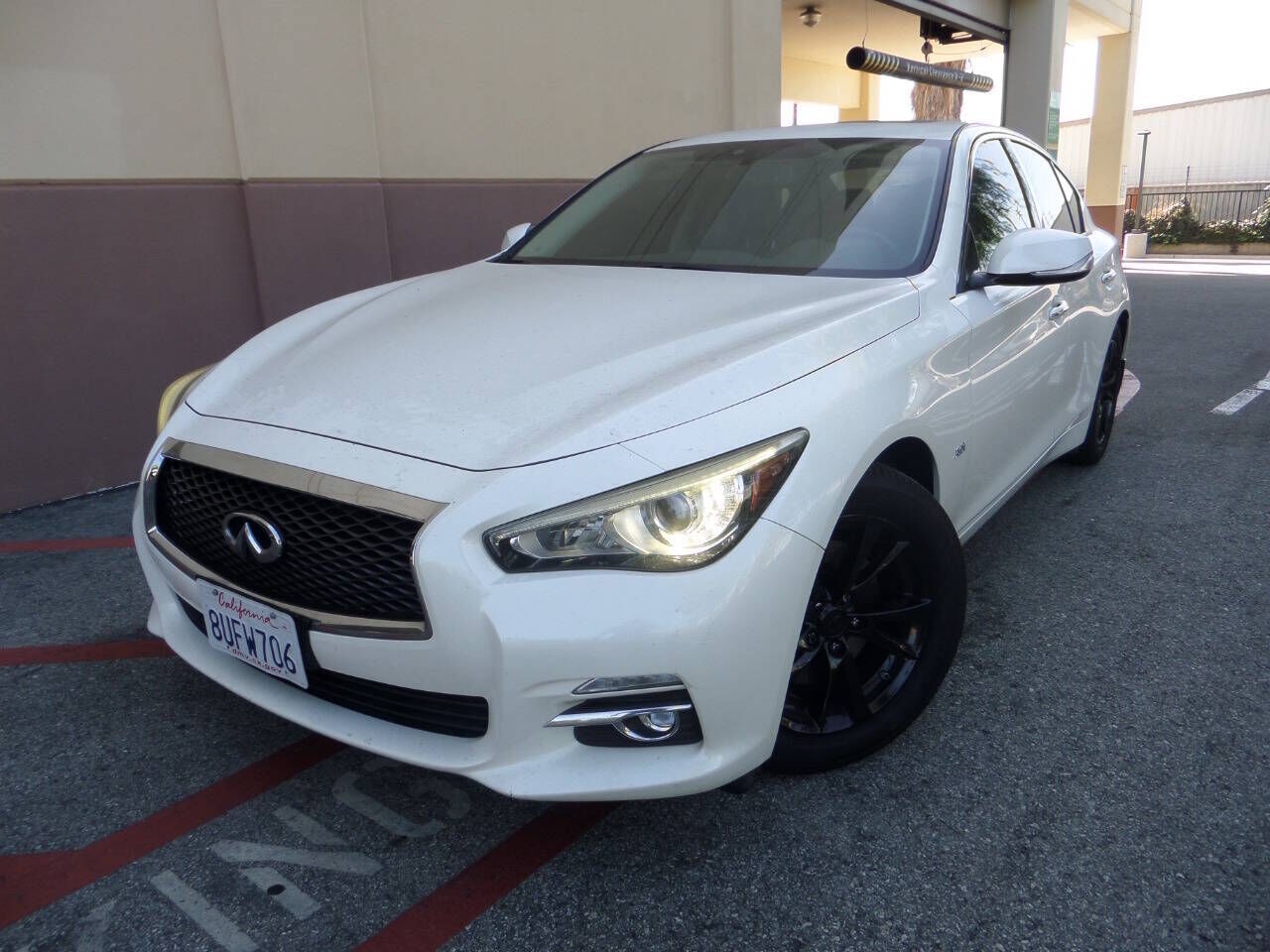 2017 INFINITI Q50