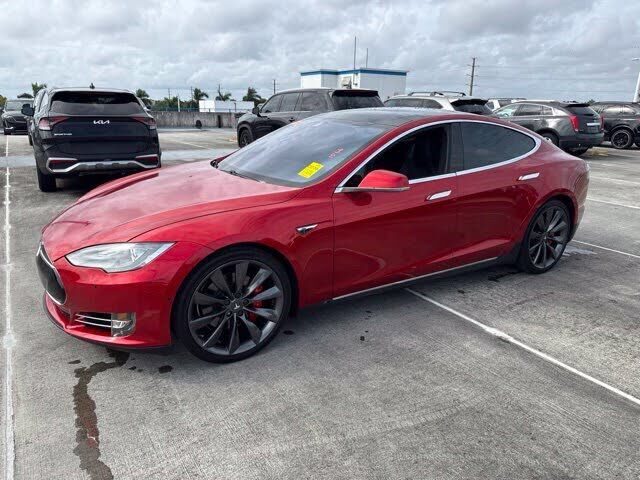 2015 TESLA Model S