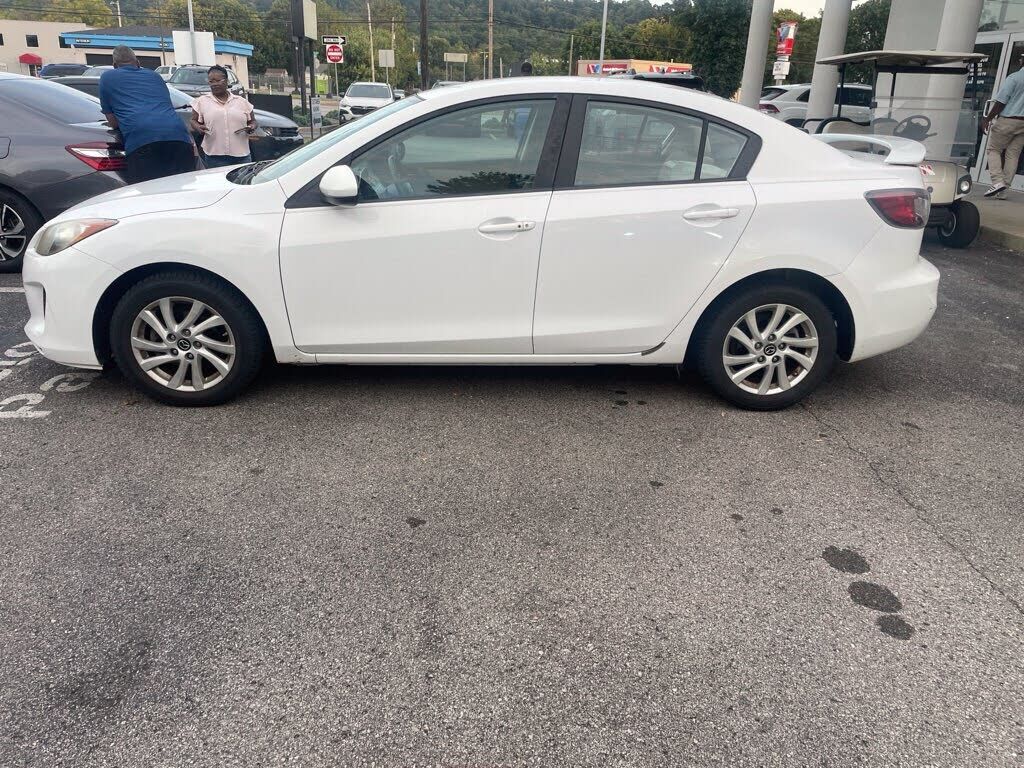 2013 MAZDA Mazda3