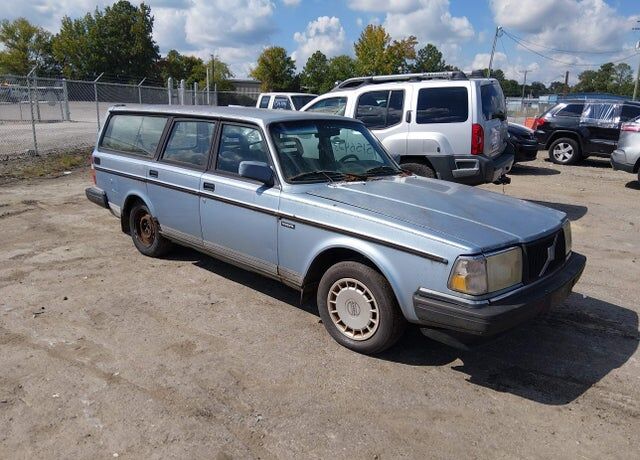 1992 VOLVO 240 Series
