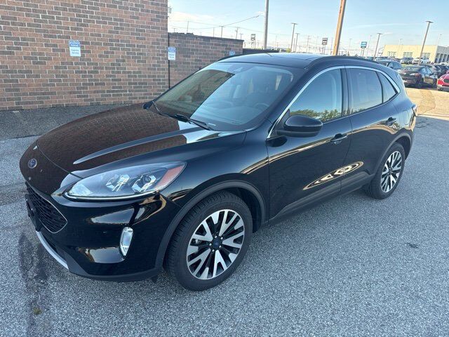 2020 FORD Escape