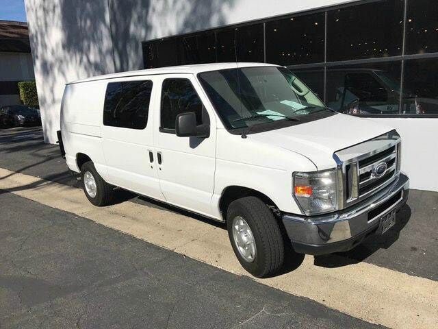 2013 FORD E-250