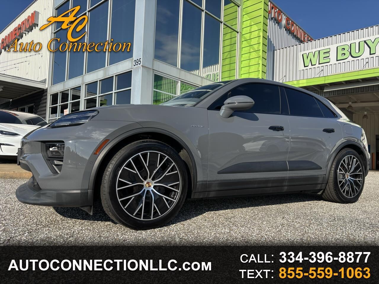 2025 PORSCHE Macan