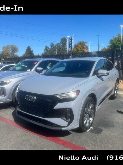 2023 AUDI Q4