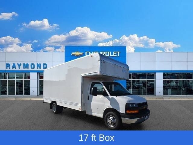 2026 CHEVROLET Express