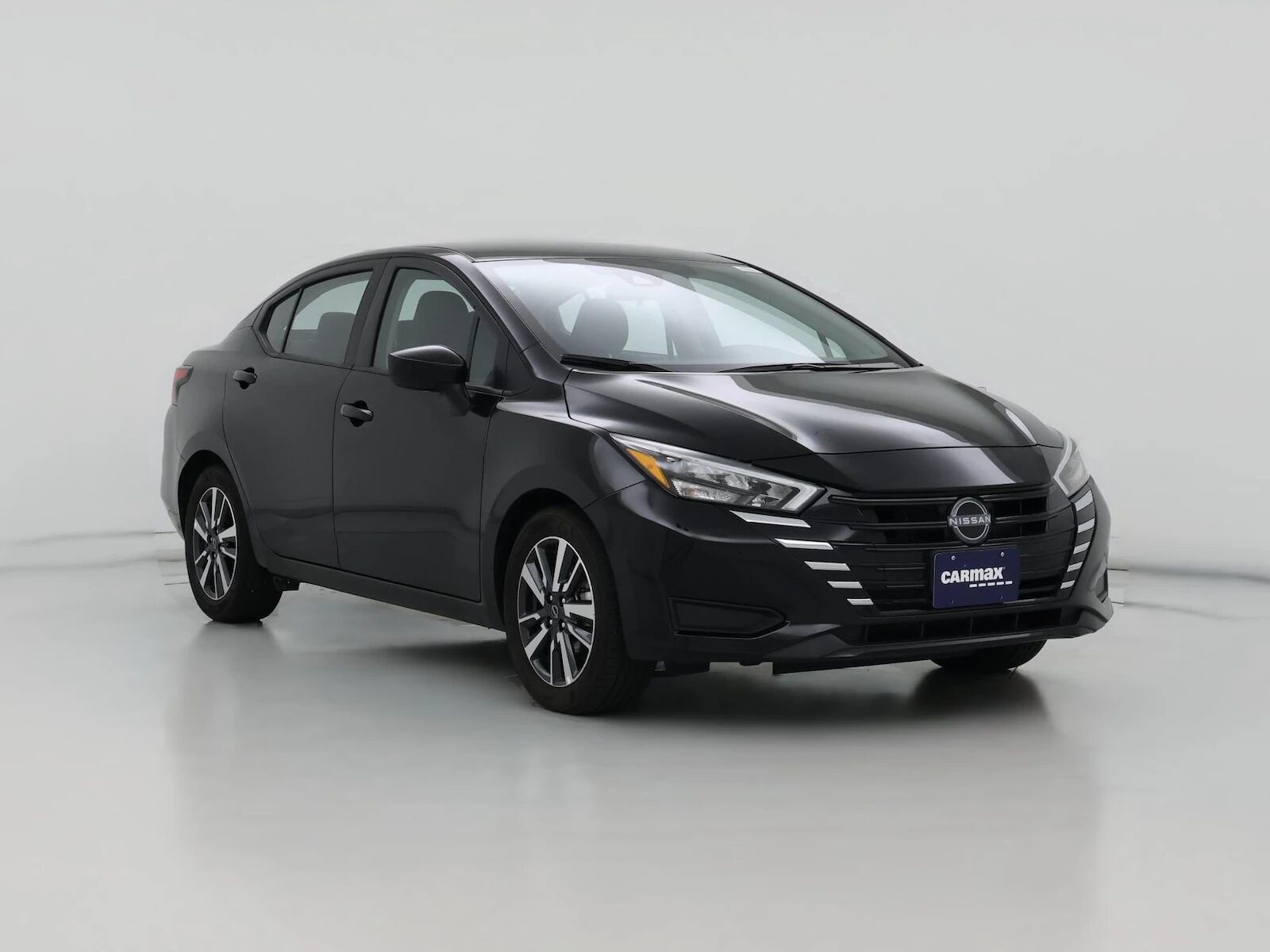 2025 NISSAN Versa