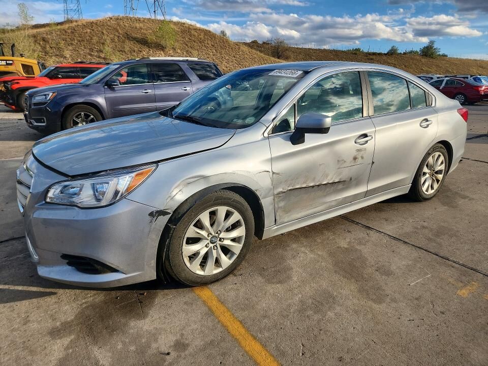 2016 SUBARU Legacy