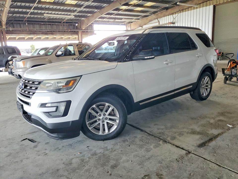 2017 FORD Explorer
