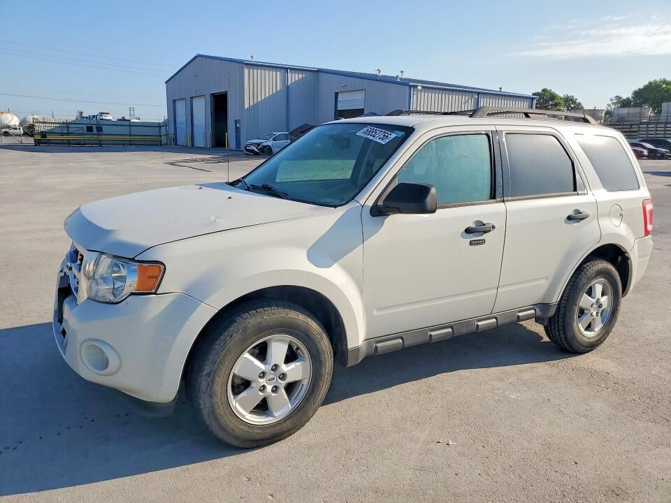2011 FORD Escape